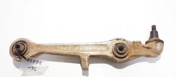 Volkswagen PASSAT B5 Front lower control arm/wishbone