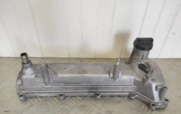 Toyota Auris E180 Rocker cam cover 1312172 1NDTV