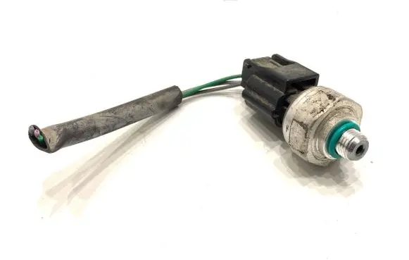 Renault Captur Air conditioning (A/C) pressure sensor 921366801R