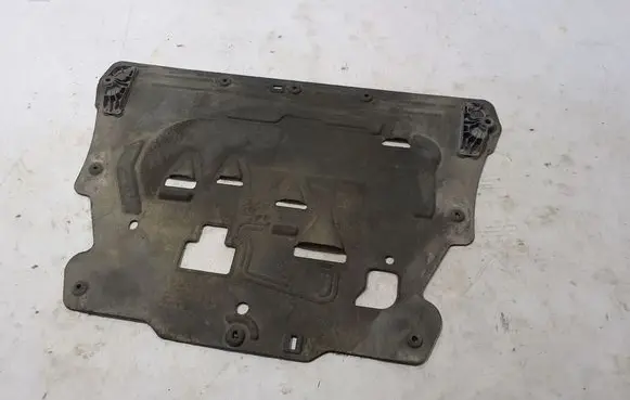 Volvo XC90 Engine splash shield/under tray 32226491