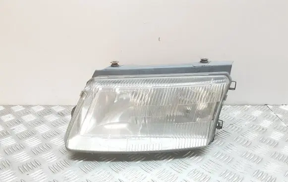 Volkswagen PASSAT B5 Headlight/headlamp