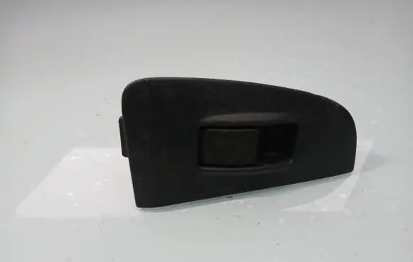 Toyota Avensis T250 Electric window control switch 8655