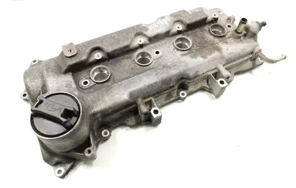 Nissan Tiida C12 Rocker cam cover 