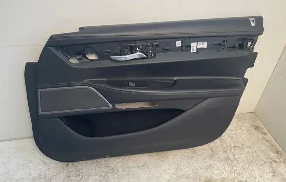 BMW 7 G11 G12 Front door card panel trim