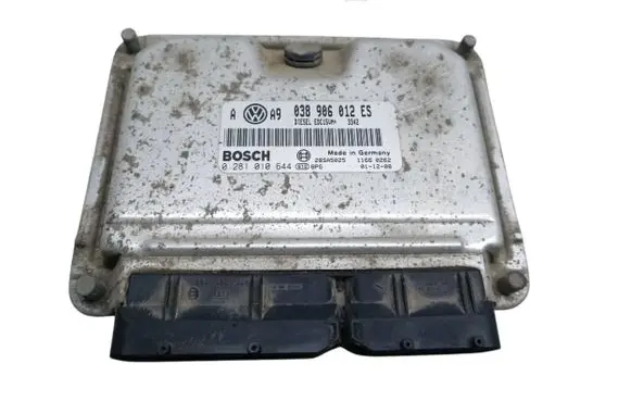 Volkswagen Golf IV Engine control unit/module 038906012ES 28SA5025 0281010644