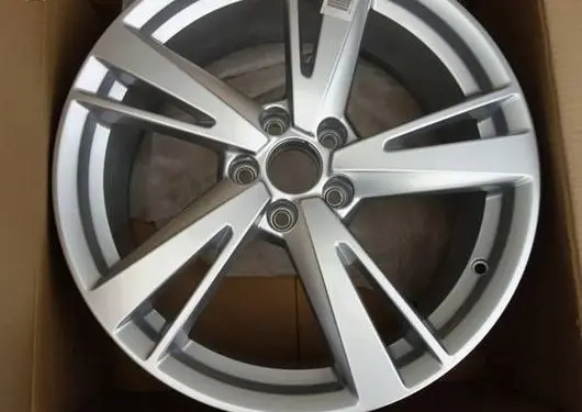 Audi A3 S3 8V R18 alloy rim 8V0601025