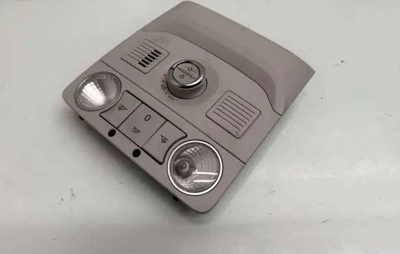 Volkswagen Tiguan Front seat light 1K9959561 1K8947105L