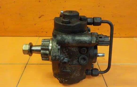 Ford Transit Fuel injection high pressure pump 6C1Q9B395BE