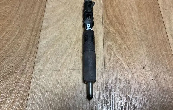 Ford Focus Fuel injector 2T1Q9F593AA