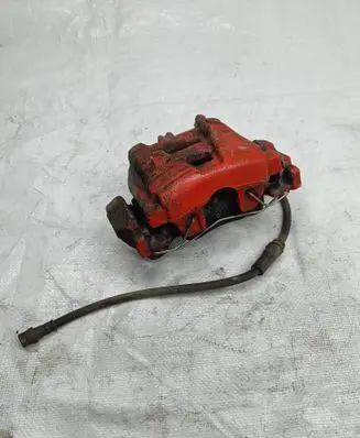 Volkswagen PASSAT B7 USA Front brake caliper 