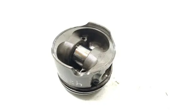 SsangYong Rodius Piston 665926