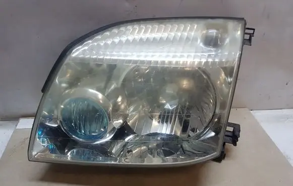 Nissan X-Trail T30 Headlight/headlamp