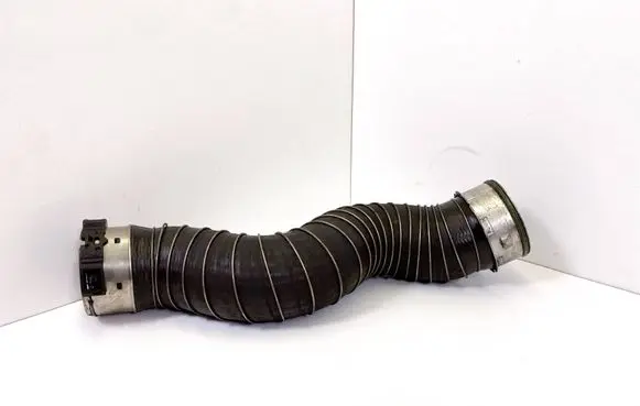 Intercooler hose/pipe
