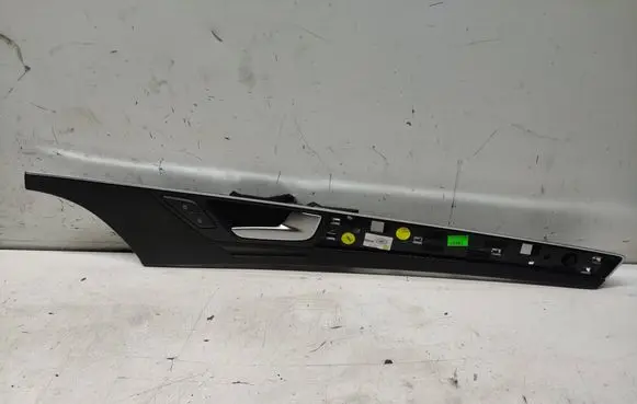 Audi A8 S8 D4 4H Front door trim bar 4H0867102