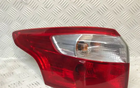 Ford Focus Rear/tail lights BM5113405GF