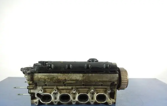 Peugeot 307 Engine head 9633680610