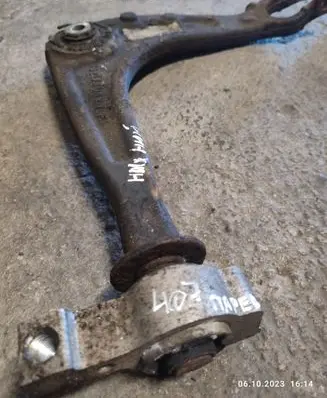 Peugeot 407 Front control arm