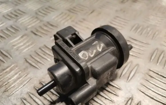 Mercedes-Benz S W220 Turbo solenoid valve 0005450427