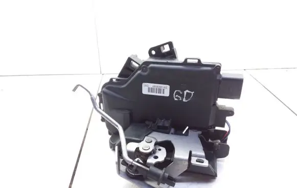 Audi A6 S6 C5 4B Rear door lock 4B0839016G