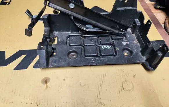 Battery tray