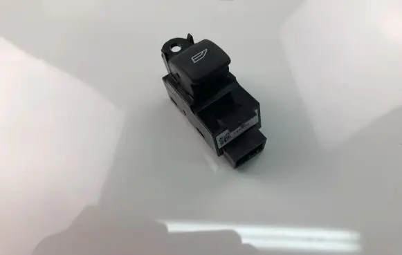 Volvo XC60 Electric window control switch 31433408