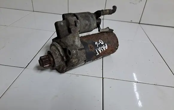 Volkswagen PASSAT B6 Starter motor