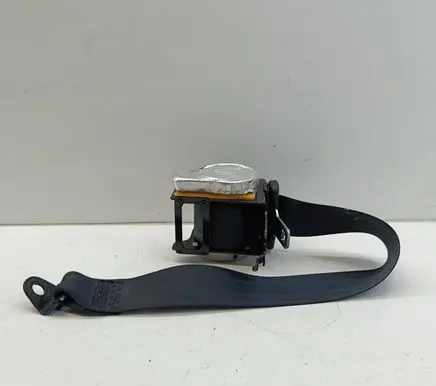 Mazda 3 III Rear seatbelt 0643033