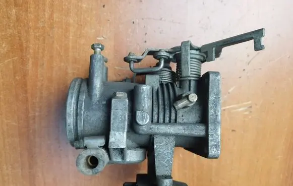 BMW 3 E30 Throttle body valve 