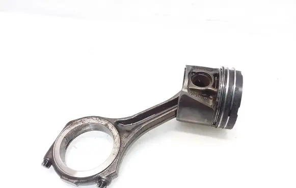 Audi A4 S4 B7 8E 8H Piston with connecting rod