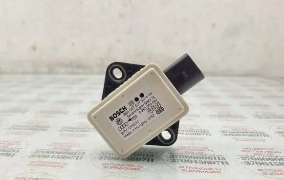 Audi A4 S4 B8 8K ESP acceleration yaw rate sensor 8K0907637A