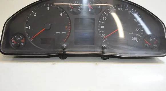 Audi A6 S6 C5 4B Speedometer (instrument cluster) 4B0920900J