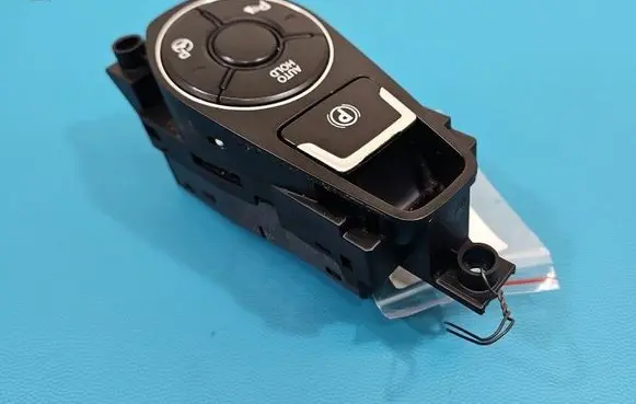 Hyundai i40 Handbrake/parking brake auto hold switch 937663Z080 IMPRK1604598