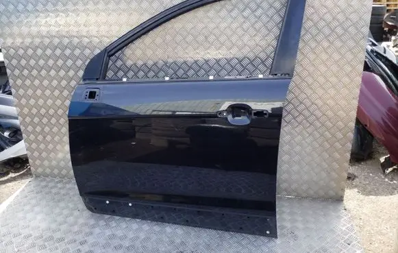 Chevrolet Captiva Front door