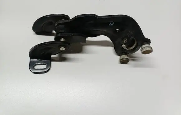 Seat Alhambra (Mk2) Sliding door middle roller runner 7N0843336F