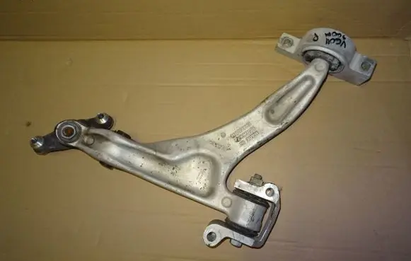 Volvo S60 Front lower control arm/wishbone 32269620