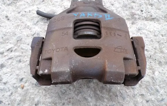 Toyota Yaris Front brake caliper