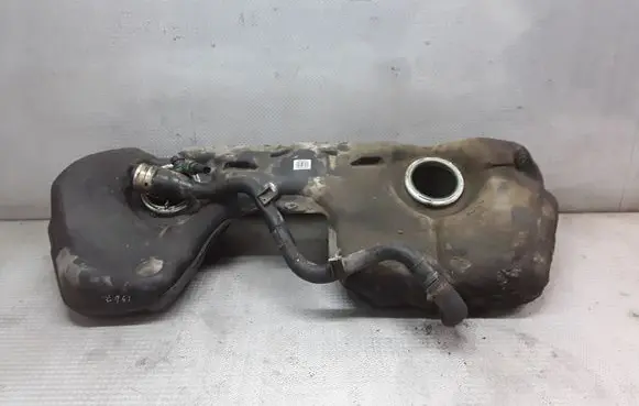 BMW 3 E90 E91 Fuel tank 6765703