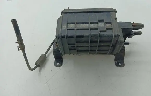 Active carbon filter fuel vapour canister
