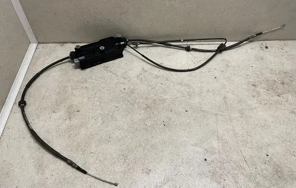 BMW X5 F15 Hand brake control module 6868514