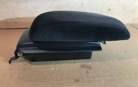 Citroen C6 Armrest 1843522016