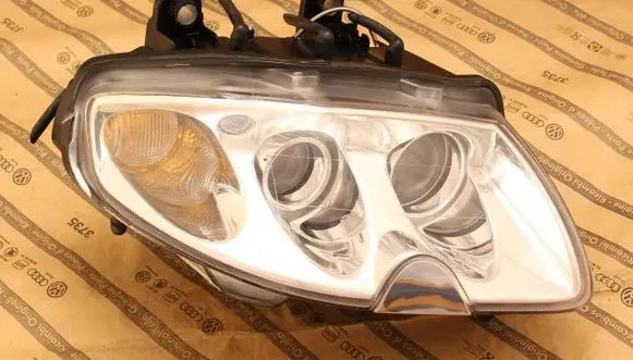 Maserati Quattroporte Headlight/headlamp 1EL270.985-02 190846DX
