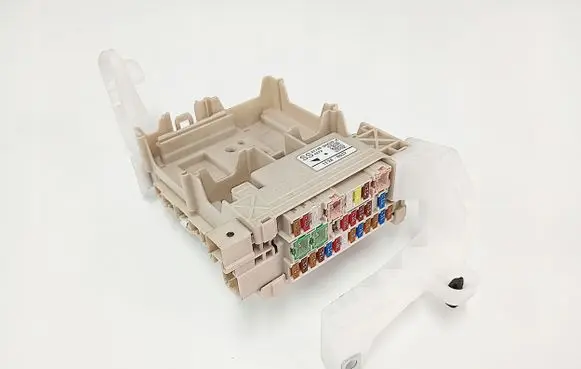 Citroen C1 Fuse module 827300H030A