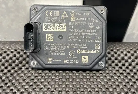 Skoda Enyaq iV Distronic sensor radar 1EA907572H 1EA907572