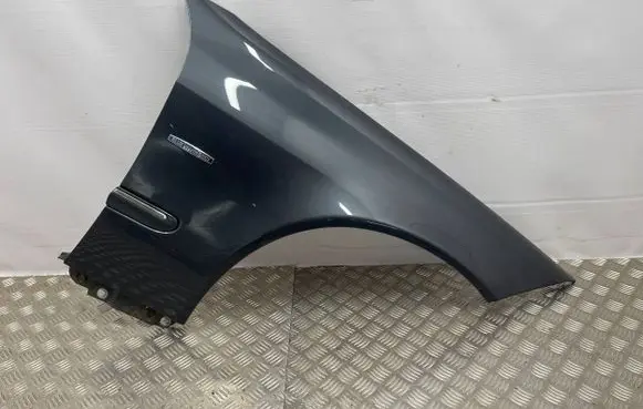 Mercedes-Benz CLC CL203 Fender 