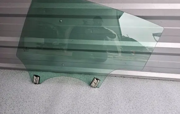 Tesla Model 3 Sliding door window/glass 