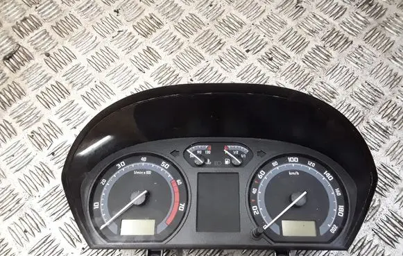 Skoda Fabia Mk1 (6Y) Speedometer (instrument cluster) 6Y0920