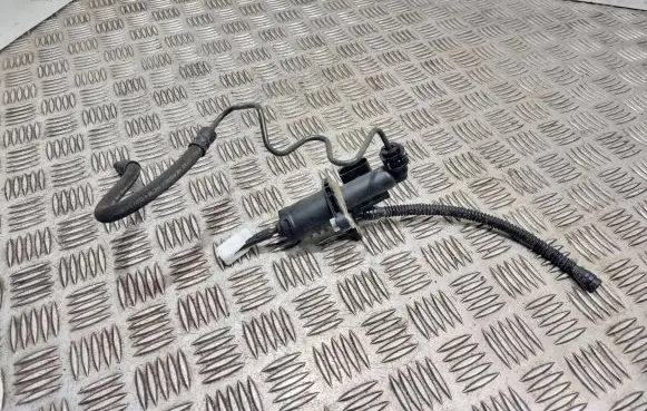 Clutch slave cylinder