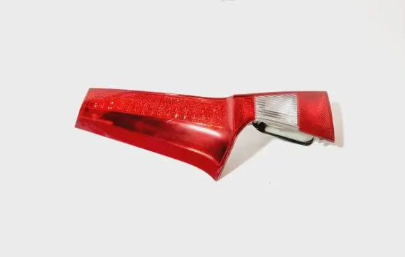 Volvo V70 Tailgate rear/tail lights A046343