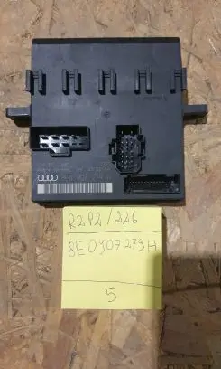 Audi A4 S4 B7 8E 8H Light module LCM 8E0907279H