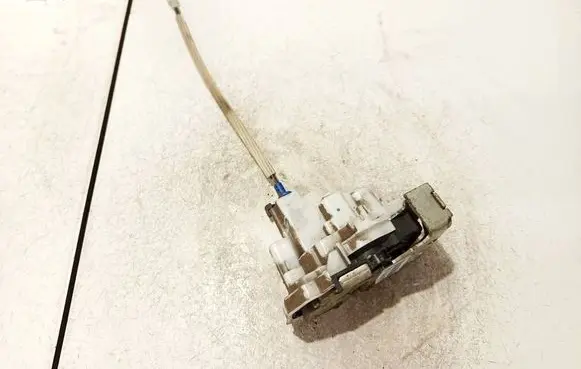 Fiat Doblo Front door lock